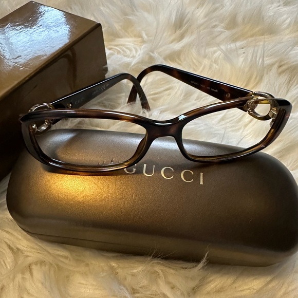Prescription gucci eyeglasses - Picture 5 of 6